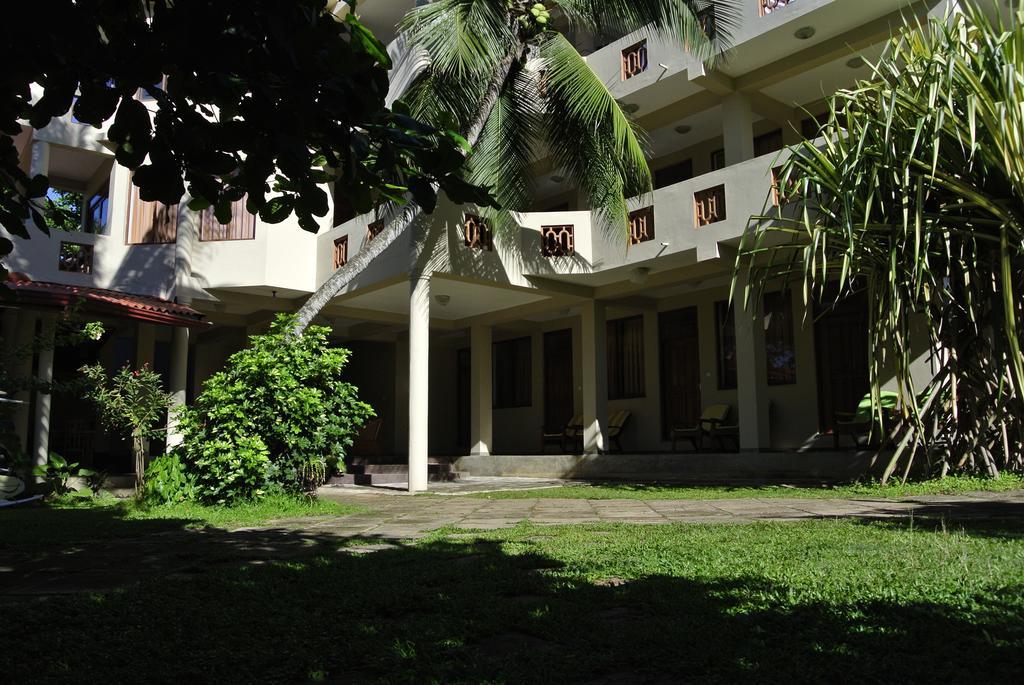 Surf Lanka Hotel Matara Esterno foto